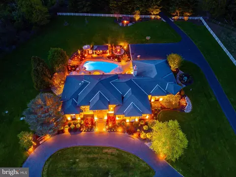 127 Fairhill School Rd, Hilltown, PA 18927