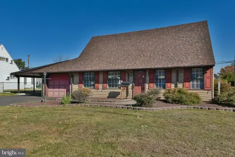 14 Cleft Rock Rd, Levittown, PA 19057