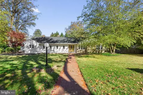 1016 Evergreen Rd, Yardley, PA 19067