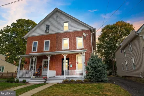 349 S Lincoln Ave, Newtown, PA 18940