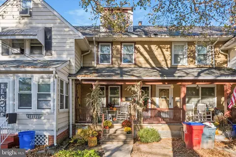 243 Monroe St, Bristol, PA 19007