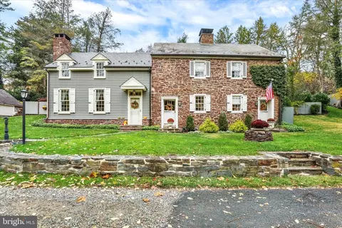 49 Old Mill Rd, New Hope, PA 18938