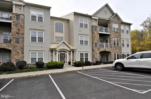 100 Ginko St #202, Warrington, PA 18976