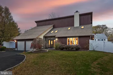 1305 Roberts Ave, Feasterville Trevose, PA 19053