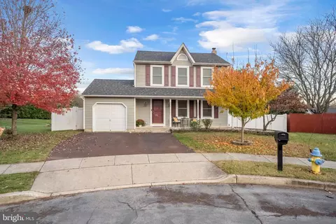 107 Chelsea Ct, Perkasie, PA 18944