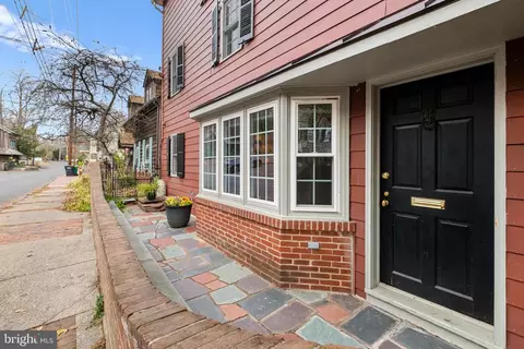 58 W Mechanic St, New Hope, PA 18938