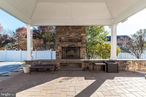 Exterior - 29 Kulp Rd E, Chalfont, PA 18914 photo 4 of 9