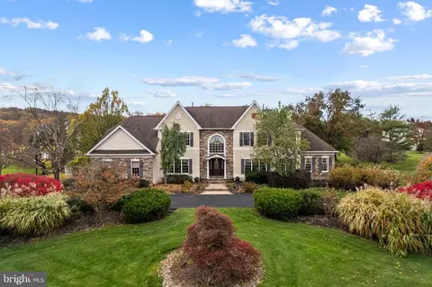 63 Woodside Ln, New Hope, PA 18938