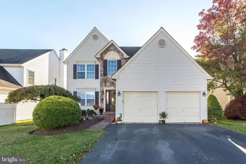 4190 Milords Ln, Doylestown, PA 18902