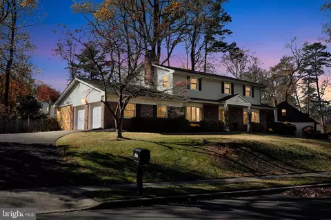 1237 University Dr, Yardley, PA 19067