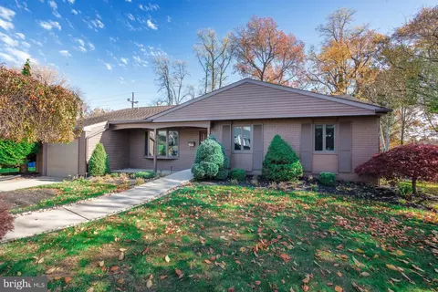 514 Drexel Rd, Fairless Hills, PA 19030