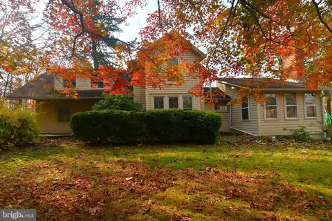 3923 Ferry Rd, Doylestown, PA 18902