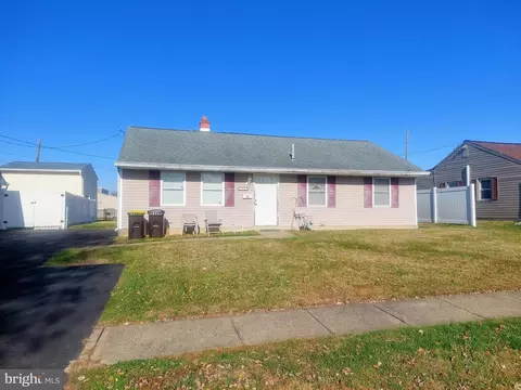2716 Berwyn Rd, Bensalem, PA 19020
