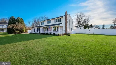 1140 Dayton Dr, Warminster, PA 18974