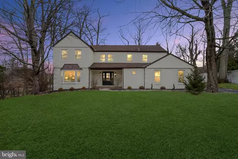 2227 Sand Trap Rd, Jamison, PA 18929