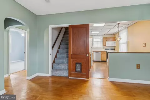 Entry Way - 2133 Maple Ave, Croydon, PA 19021 photo 2 of 5