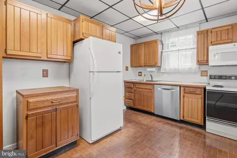 Kitchen - 2133 Maple Ave, Croydon, PA 19021 photo 1 of 1