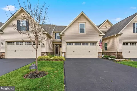 1125 Arbour Ln, Quakertown, PA 18951