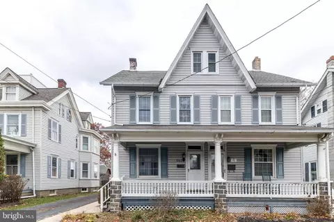 803 W Broad St, Quakertown, PA 18951