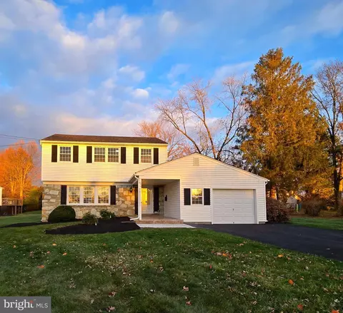 1070 Decker Ln, Warminster, PA 18974