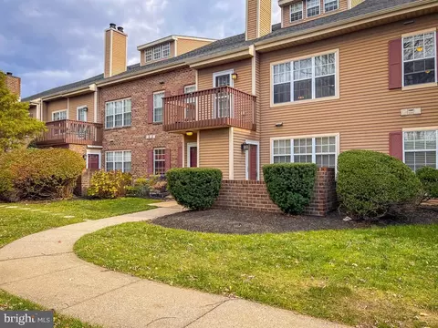 654 Woodford Ln # A, Yardley, PA 19067