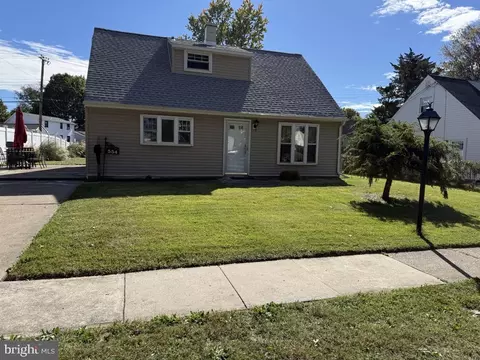 554 Doloro Dr, Morrisville, PA 19067