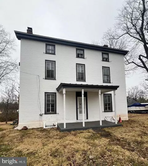 4595 County Line Rd, Line Lexington, PA 18932