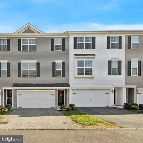 103 Edgewater Ct, Quakertown, PA 18951