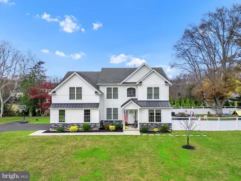 1066 Bristol Rd, Southampton, PA 18966