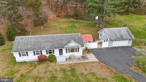 8979 Easton Rd, Ottsville, PA 18942
