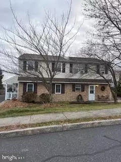 205 Parkridge Dr, Perkasie, PA 18944
