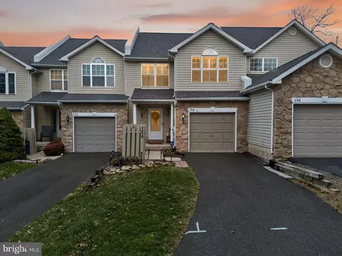 154 Galway Cir, Chalfont, PA 18914