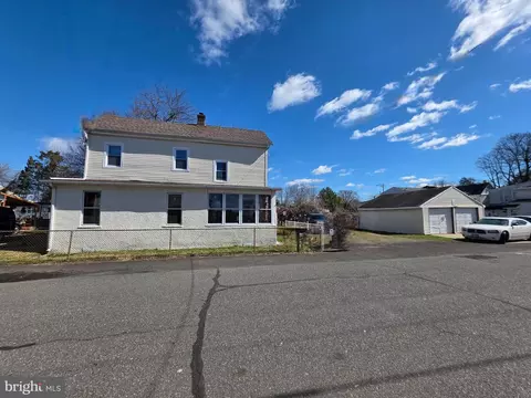 732 Brown St, Tullytown, PA 19007