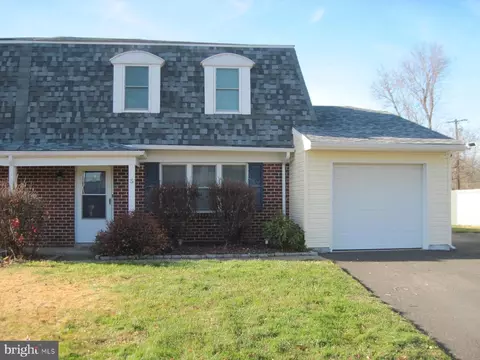 5 Essex Ct, Quakertown, PA 18951