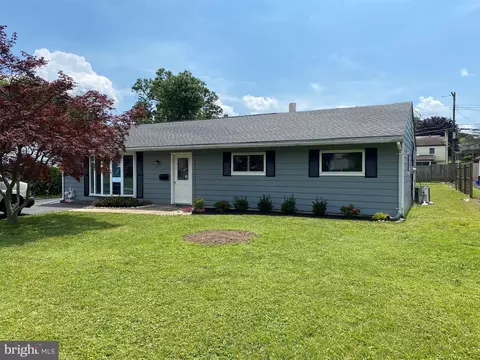 932 Rozel Ave, Southampton, PA 18966
