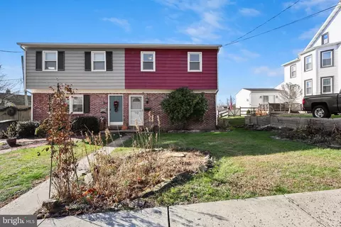 912 Arch St, Perkasie, PA 18944