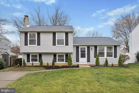 435 Musket Dr, Morrisville, PA 19067