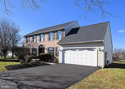 110 Greenfield Ln, Warrington, PA 18976