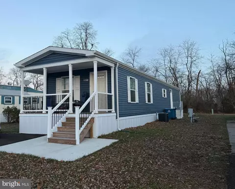 2027 Beatty Dr, Morrisville, PA 19067