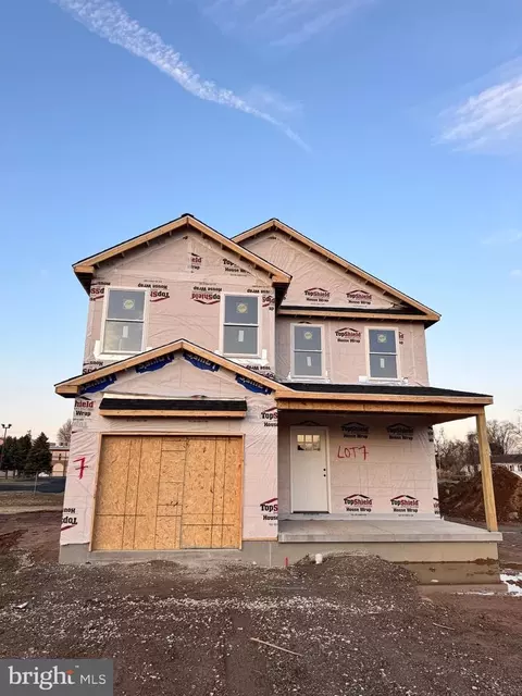10 Mclevins Ct, Croydon, PA 19021