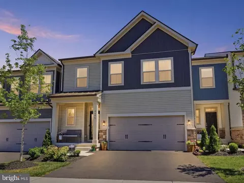 4008 Marquis Ln, Jamison, PA 18929