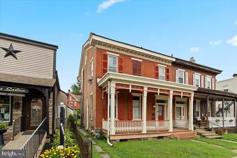 129 N Main St, Sellersville, PA 18960