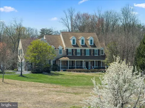 1568 Sackettsford Rd, Ivyland, PA 18974