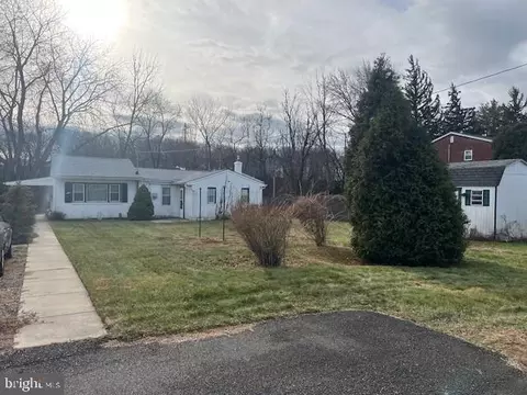 1002 Orchid Ave, Bensalem, PA 19020
