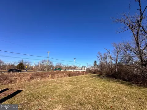 0 S Limekiln Pike, Chalfont, PA 18914