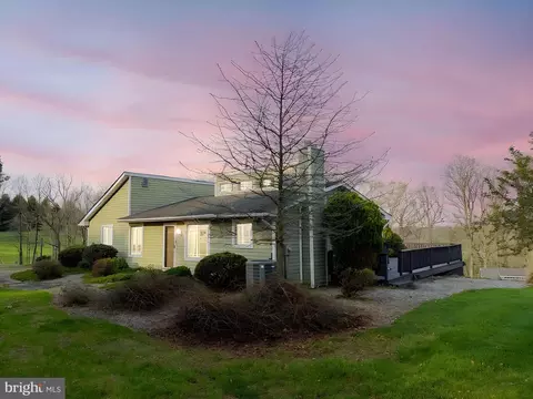 77 Uhlerstown Hill Rd, Erwinna, PA 18920