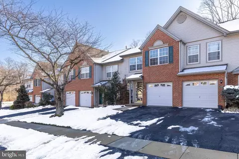 521 Jason Dr, Southampton, PA 18966
