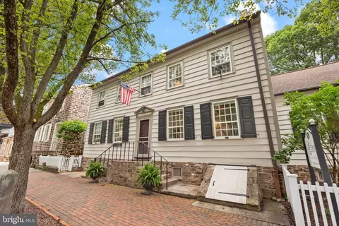 111 S State St, Newtown, PA 18940