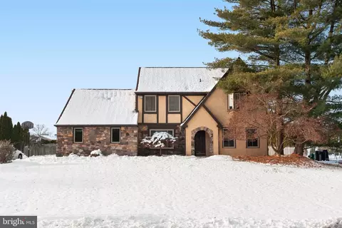 98 Vermeer Dr, Holland, PA 18966