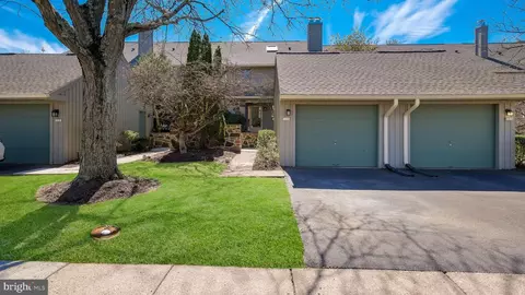 227 Yellow Springs Ct, Yardley, PA 19067